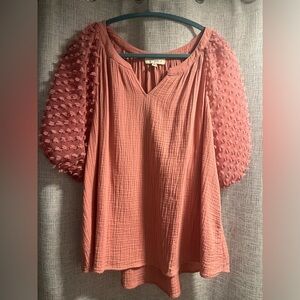 Umgee coral blouse with detailed puff sleeve. 1X